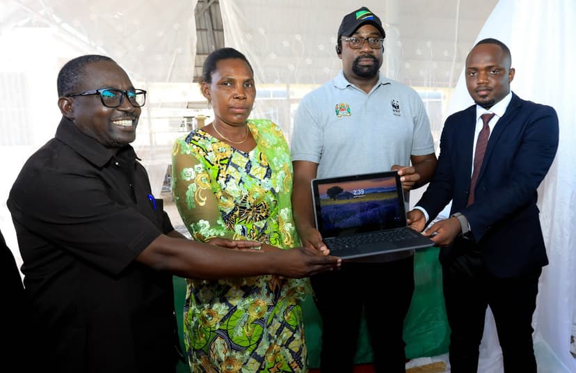 SHIRECU YAKABIDHI KOMPYUTA 50 KWENDA KWA AMCOS ZAKE